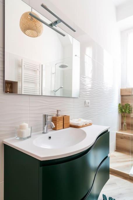 New Jungle & Charming Flat - Zona De Angeli Appartement Milaan Buitenkant foto