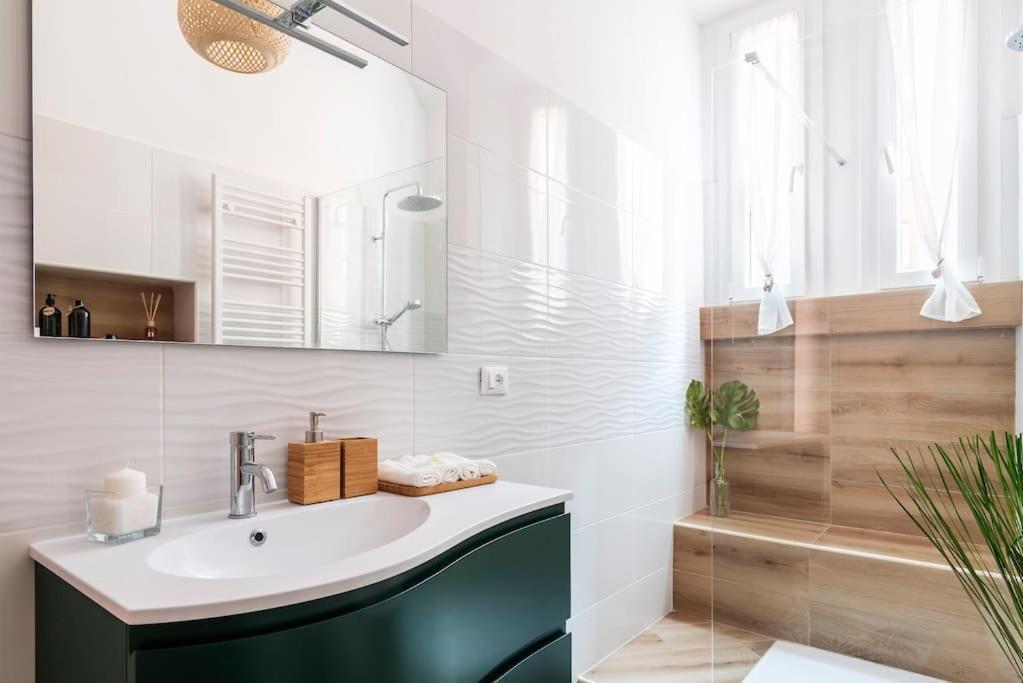 New Jungle & Charming Flat - Zona De Angeli Appartement Milaan Buitenkant foto